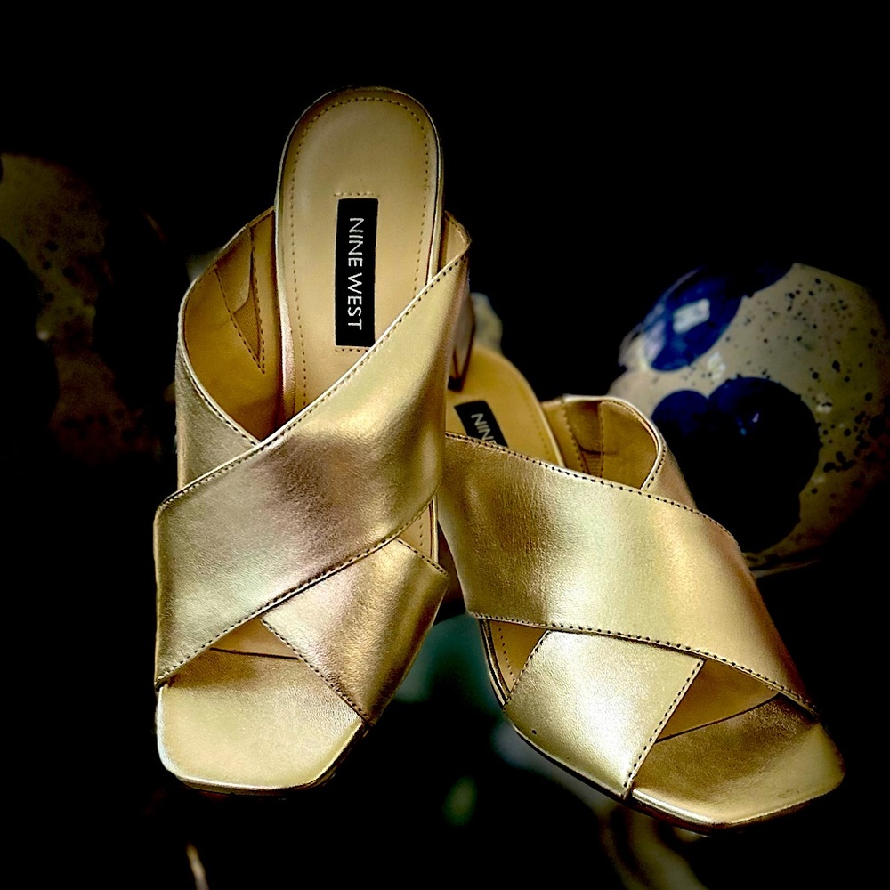 9 West Gigi Block Heal - new in box - size 5
